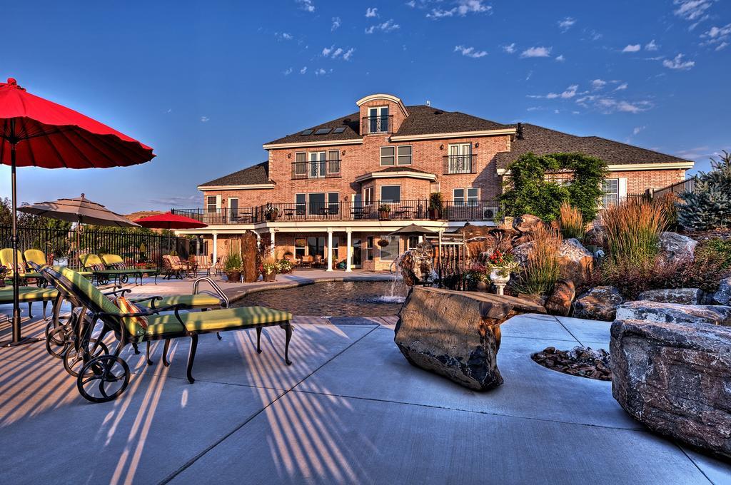 Cameo Heights Mansion And The Vine Fine Dining Restaurant Touchet Exterior foto