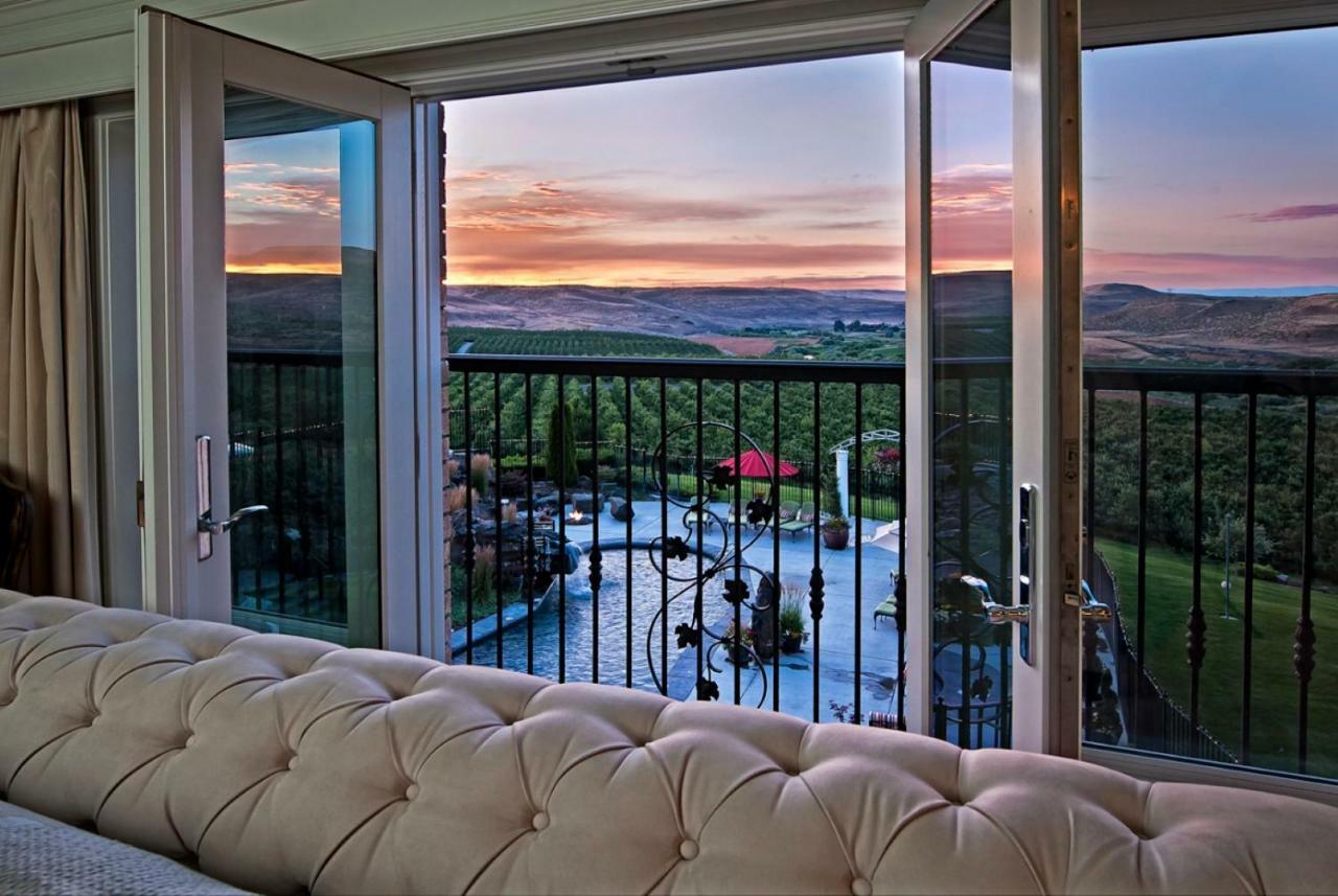 Cameo Heights Mansion And The Vine Fine Dining Restaurant Touchet Exterior foto